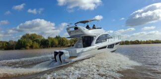 ANTICIPO – NUEVO CUSTON 40 FLY CON DOBLE MOTORIZACIÓN FUERA DE BORDA
