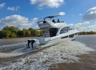 ANTICIPO – NUEVO CUSTON 40 FLY CON DOBLE MOTORIZACIÓN FUERA DE BORDA