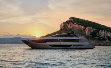 CHARLES LECLERC RECIBE SU NUEVO RIVA 102’ CORSARO SUPER: LUJO, PERSONALIZACIÓN Y ADN DEPORTIVO