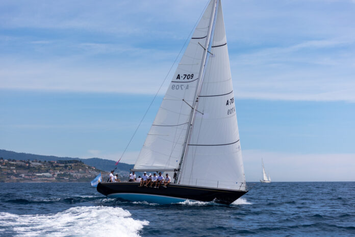 El Velero Argentino Matrero brilla en el Mediterráneo en las grandes regatas de clásicos - Foto Prensa Matrero