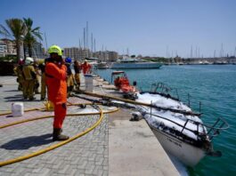 ESPAÑA – INCENDIO EN UN VELERO FRENTE AL AUDITÒRIUM DE PALMA DEJA UN HERIDO