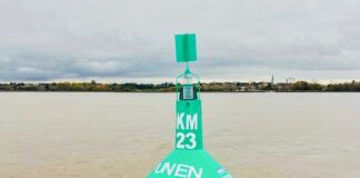 RESTITUYERON LA BOYA DEL KM 23 VERDE DEL CANAL COSTANERO EN SU POSICIÓN ORIGINAL