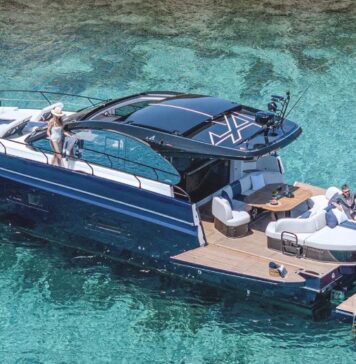 BENETEAU PRESENTÓ EN VENECIA SU NUEVO GRAN TURISMO 50