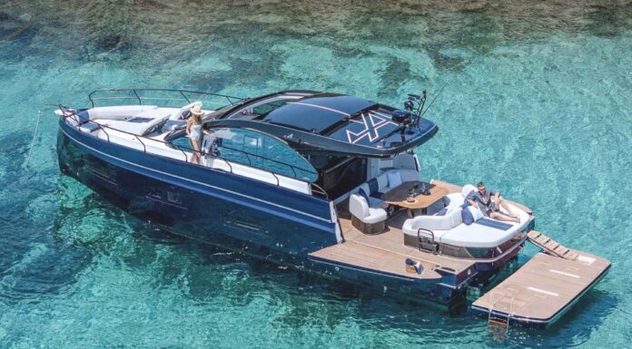 BENETEAU PRESENTÓ EN VENECIA SU NUEVO GRAN TURISMO 50