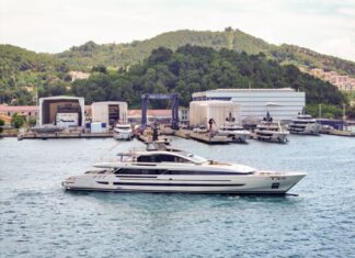 BAGLIETTO LANZA EL PRIMER FAST50: UN YATE DEPORTIVO QUE COMBINA VELOCIDAD, COMODIDAD Y UNA HABITACIÓN EXCEPCIONAL