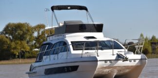 TV – NAUTIGLASS RENUEVA SU CAT 950 Y LO PRESENTAMOS EN ESLORAS