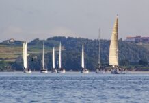 ESPAÑA – EL CAMINO A VELA ZARPA DESDE HONDARRIBIA