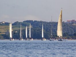 ESPAÑA – EL CAMINO A VELA ZARPA DESDE HONDARRIBIA
