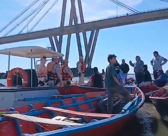 PROTESTA NÁUTICA EN EL PARANÁ CONTRA LA VEDA EXTRAORDINARIA DE PESCA