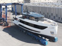 ARCADIA A96: BOTADO EL CUARTO YATE