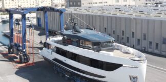 ARCADIA A96: BOTADO EL CUARTO YATE