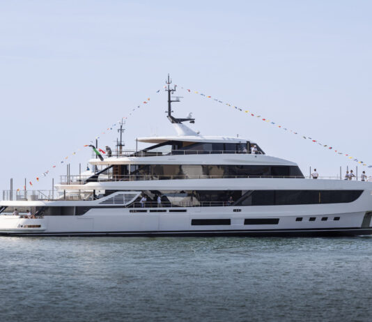 AZIMUT PRESENTÓ EL NUEVO GRANDE 44M, SU SUPERYATE MÁS AMBICIOSO