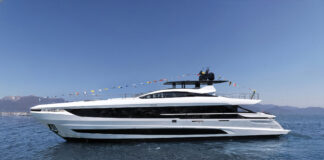 SE HA LANZADO LA SEGUNDA MANGUSTA GRANSPORT 34