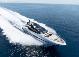 MANGUSTA VENDE LA UNDÉCIMA UNIDAD DEL 104 REV Y CONSOLIDA EL ÉXITO DE SU GAMA MAXI OPEN