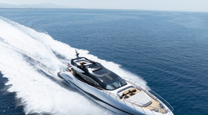 MANGUSTA VENDE LA UNDÉCIMA UNIDAD DEL 104 REV Y CONSOLIDA EL ÉXITO DE SU GAMA MAXI OPEN