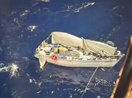 30 DÍAS A LA DERIVA EN EL PACÍFICO: LA INCREÍBLE HISTORIA DE SUPERVIVENCIA DE UN NAVEGANTE SOLITARIO