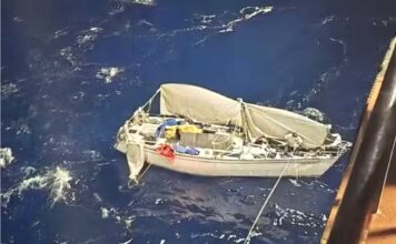 30 DÍAS A LA DERIVA EN EL PACÍFICO: LA INCREÍBLE HISTORIA DE SUPERVIVENCIA DE UN NAVEGANTE SOLITARIO