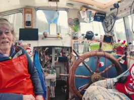 44 AÑOS VIVIENDO EN UN VELERO: LA INCREÍBLE HISTORIA DE NIKKI, LA MUJER QUE ELIGIÓ EL MAR COMO HOGAR