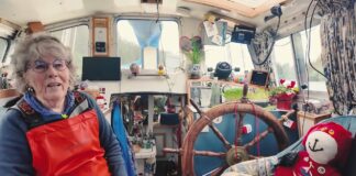 44 AÑOS VIVIENDO EN UN VELERO: LA INCREÍBLE HISTORIA DE NIKKI, LA MUJER QUE ELIGIÓ EL MAR COMO HOGAR