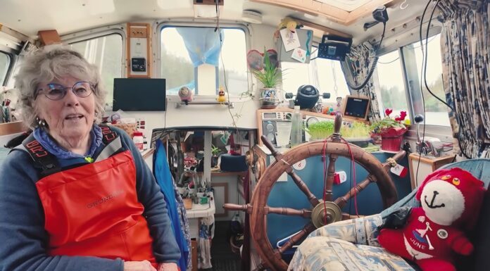 44 AÑOS VIVIENDO EN UN VELERO: LA INCREÍBLE HISTORIA DE NIKKI, LA MUJER QUE ELIGIÓ EL MAR COMO HOGAR