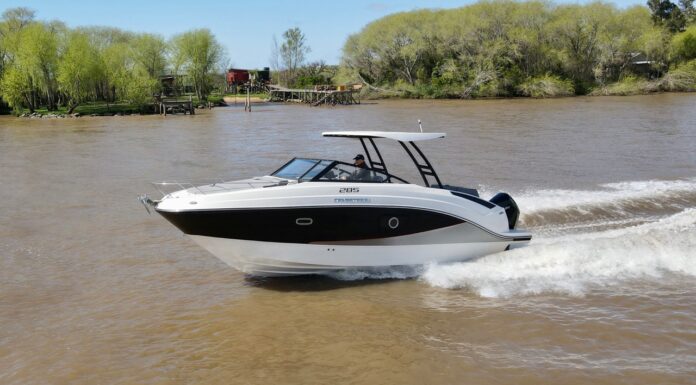 TV – ESTE DOMINGO, ESLORAS PRESENTA EL CANESTRARI 285 CON MOTOR FUERA DE BORDA, UN MERCURY DE 300 HP