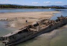 LA BAJANTE HISTÓRICA DEL DANUBIO DEJA AL DESCUBIERTO UNA FLOTA DE LA SEGUNDA GUERRA MUNDIAL