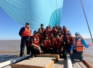 PREFECTURA FORTALECE LA FORMACIÓN NÁUTICA CON JORNADAS DE INSTRUCCIÓN EN EL RÍO DE LA PLATA