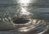 VIDEO – IMPACTANTE REMOLINO EN EL RÍO PARANÁ SORPRENDIÓ A UN GRUPO DE PESCADORES FRENTE A VILLA CONSTITUCIÓN