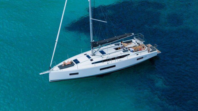 Tras ganar en su categoría en los Yacht Awards 2026 , el Jeanneau Sun Odyssey 455 debuta en el 66.º Salón Náutico Internacional
