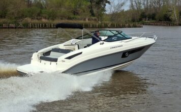CANESTRARI 245 EXPRESS CRUISER 2026: UNA SPORT CRUISER ARGENTINA QUE ALCANZA LOS 42 NUDOS