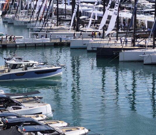 VIDEO – Y YACHTS Y7: CONOCEMOS EL NUEVO VELERO DEL ASTILLERO ALEMÁN EN GÉNOVA 2026