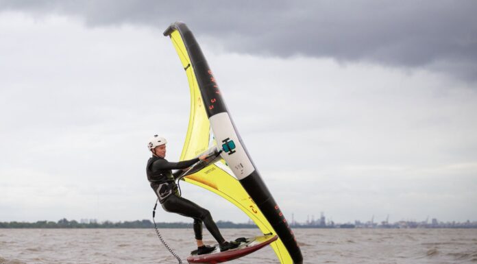 WINGFOIL EN QUILMES: UNA JORNADA DE ENTRENAMIENTO Y REGATAS EN EL RÍO
