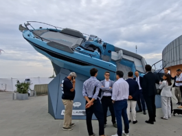 GÉNOVA – LA KEY LARGO 25 DE SESSA MARINE GANÓ EL PREMIO A LA INNOVACIÓN Y LLEVA EL SELLO DE DOS ARGENTINOS