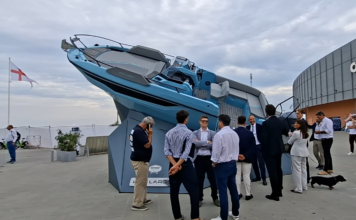 GÉNOVA – LA KEY LARGO 25 DE SESSA MARINE GANÓ EL PREMIO A LA INNOVACIÓN Y LLEVA EL SELLO DE DOS ARGENTINOS