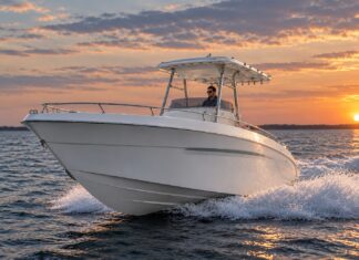 SILVER 280 CENTER CONSOLE: UNA NUEVA CONSOLA CENTRAL CON CAMAROTE Y BAÑO
