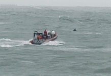 VIDEO – MAR DEL PLATA: PREFECTURA RESCATÓ A UN JOVEN KITESURFISTA QUE NO PODÍA REGRESAR A LA COSTA