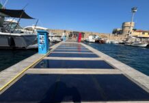 GIGLIO INAUGURA UNA PLATAFORMA MARINA QUE GENERA ENERGÍA CON LAS OLAS Y EL SOL